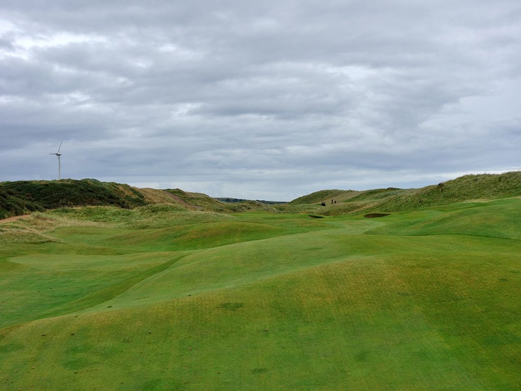 2nd (Pool) Hole at Royal Aberdeen Golf Club (558 Yard Par 5)